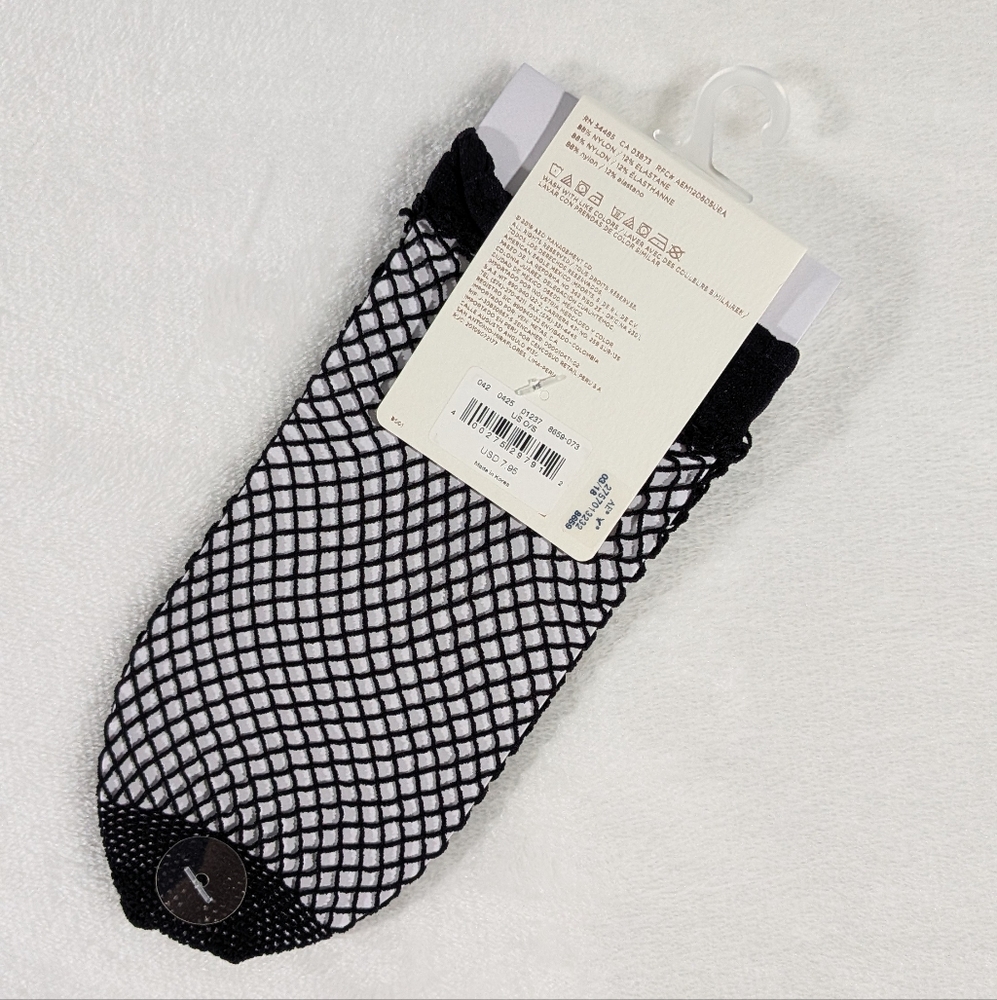 ❤️ Fishnet Quarter Length Socks - Picture 5 of 5